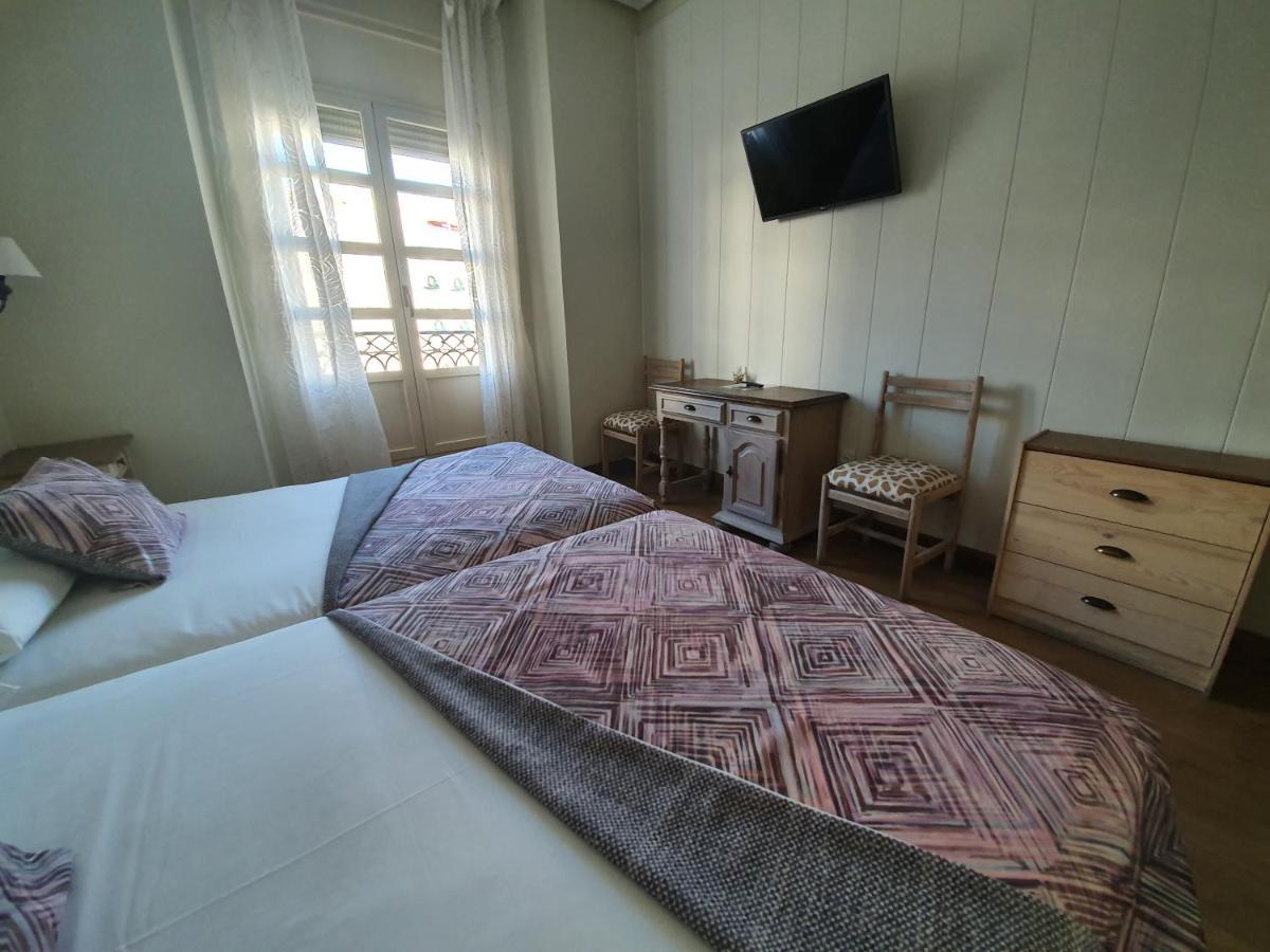 Double Room,997775991:JPEG